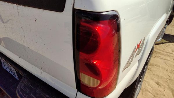 2004-2007 Sierra 1500 Hd Passenger Right Tail Light Brake Lamp Oem Rear 19169022 — photo 2
