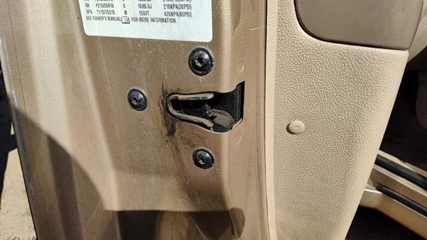 2006-2011 Chevy Hhr Driver Left Front Door Latch With Rods/cables Oem 25949094 — photo 1