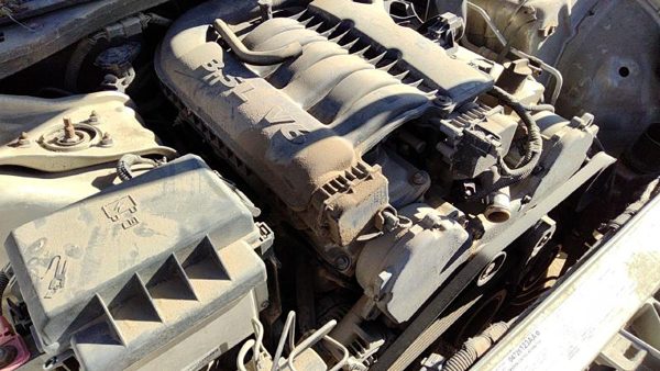 2006 Chrysler 300 Passenger Right Valve Cover Oem 3.5L 4792882Ac — photo 2