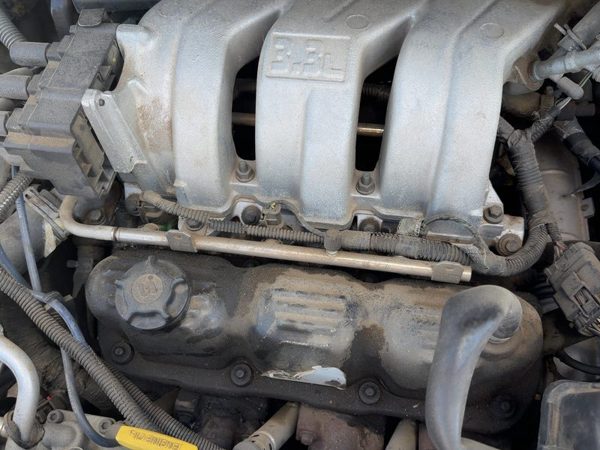 94-00 Town & Country Complete Fuel Rail With Injectors Set Loaded Oem 3.3L — photo 3
