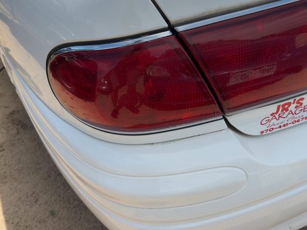 2001-2005 Buick Lesabre Driver Left Outer Tail Light Brake Lamp Oem Rear — photo 1