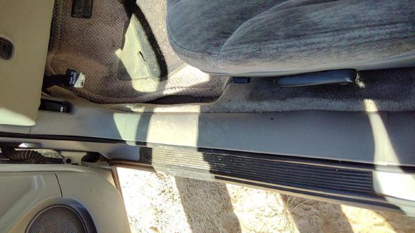 1997-2005 Chevy Malibu Driver Left Lower Kick Trim Panel Oem 92d Gray — photo 2