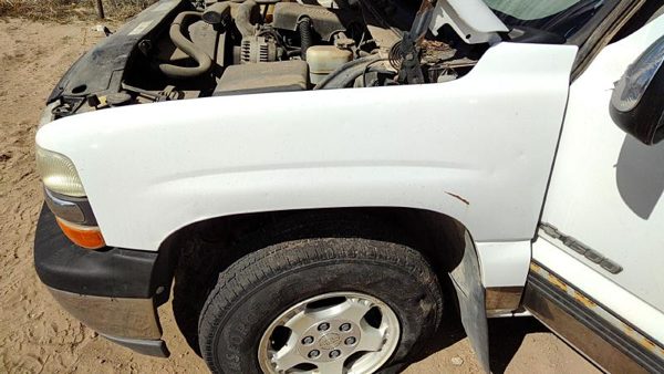 1999-2002 Chevy Silverado 1500 Driver Left Front Fender Oem White 50U 19168844 — photo 2