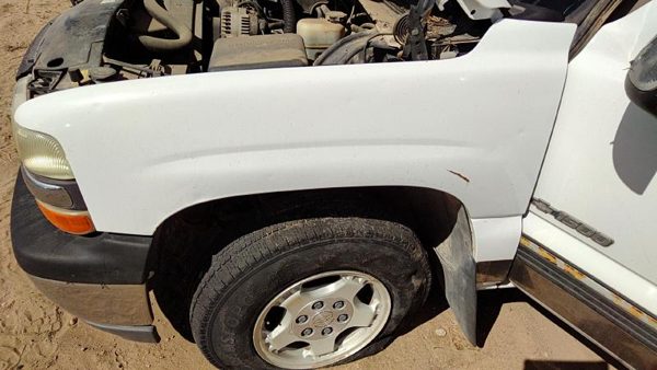 1999-2002 Chevy Silverado 1500 Driver Left Front Fender Oem White 50U 19168844 — photo 3