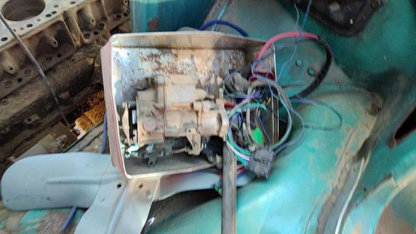 1971 Chevy Van G20 Carburetor 4.1L 250 — photo 3