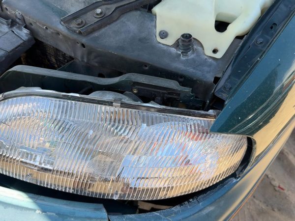 1995-2001 Chevy Lumina Driver Left Head Light OEM Front Lamp 10420375 — photo 2