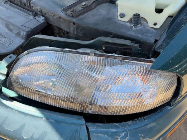1995-2001 Chevy Lumina Driver Left Head Light OEM Front Lamp 10420375 — photo 3