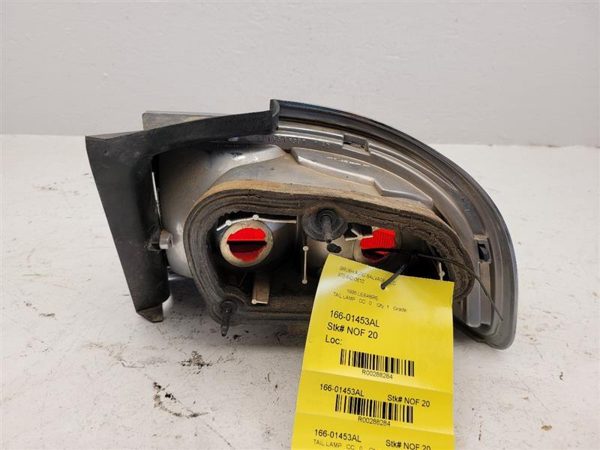 1995 Lesabr Tail Light Assembly LH Driver Left Sides Fits 92-96 Lesabre OEM — photo 4