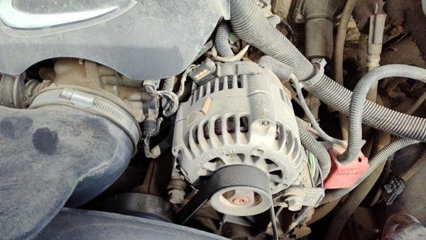 2000-2001 Gmc Sierra 2500 Alternator 6.0L 19151893 — photo 1