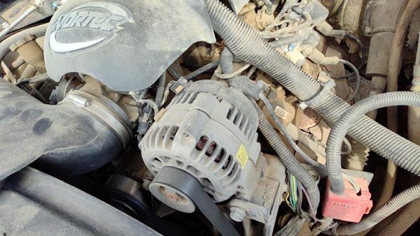 2000-2001 Gmc Sierra 2500 Alternator 6.0L 19151893 — photo 4