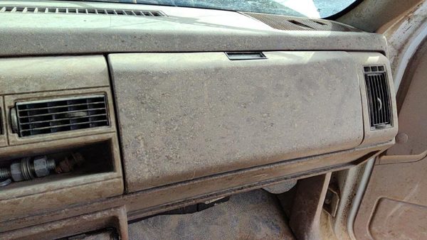 88-94 Chevy Silverado 1500 Glove Box Assembly Complete Door With Latch Oem Tan — photo 2