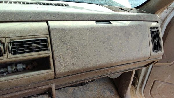 88-94 Chevy Silverado 1500 Glove Box Assembly Complete Door With Latch Oem Tan — photo 1