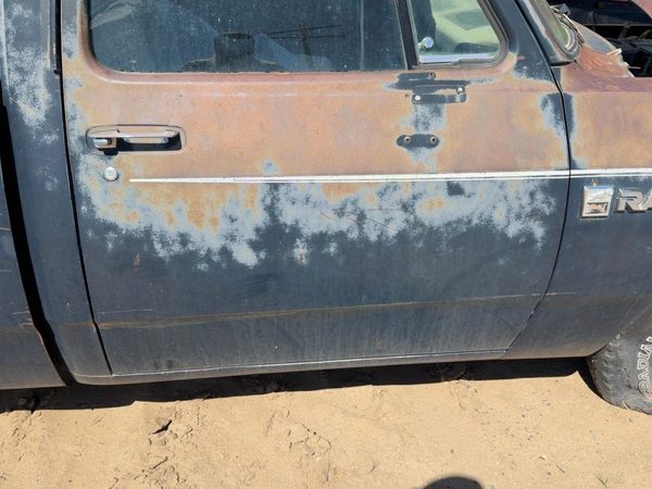 1981 Dodge D150 Front Door RH — photo 1