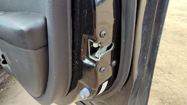 2006-2012 Ford Fusion Passenger Right Front Door Latch With Rods/Cables Oem — photo 2