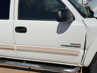 2005 Chevy Silverado 2500 Front Door RH White 50U