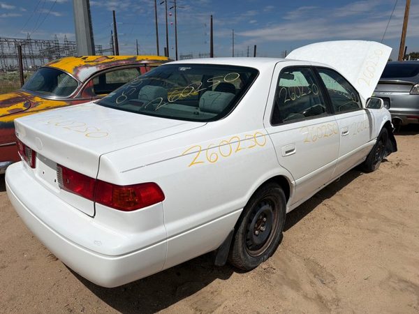 2000 Toyota Camry — vehicle photo 7