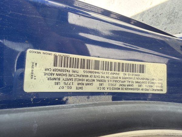 2007 Volkswagen Beetle — vehicle photo 7