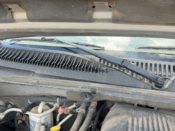 2000-2002 Chevy Suburban Passenger Right Windshield Wiper Arm Oem Blade Lever — photo 4