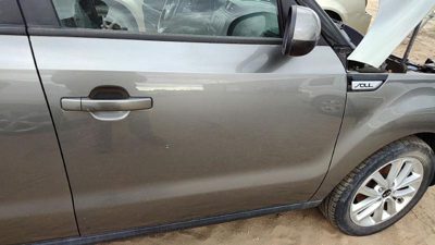 2017 Kia Soul Front Door RH Titanium Gray Im