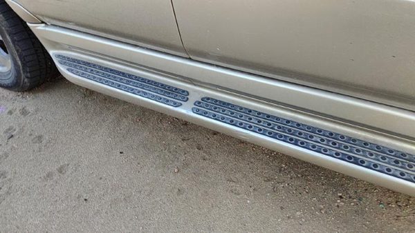 2005 Mercedes Ml Series Rocker Moulding RH — photo 4