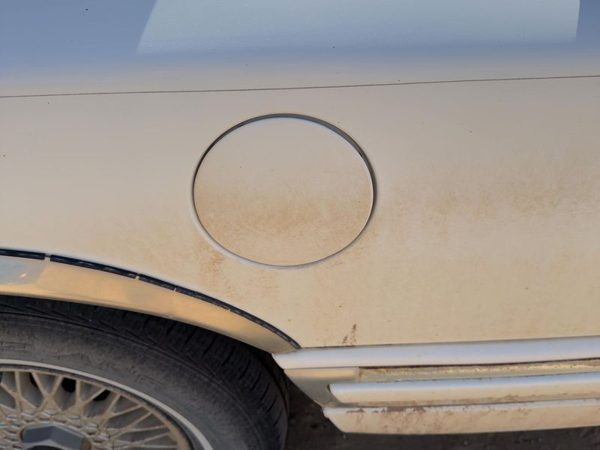 1994-1997 Lincoln Town Car Fuel Tank Door With Hinge Gas Lid Oem Filler White Wt — photo 2