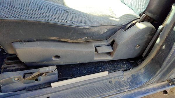 93-95 Nissan Pathfinder Driver Left Side Seat Trim Panel Oem Blue — photo 2