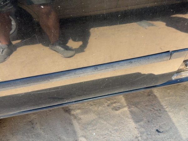 98 Maxima Passenger Right Rear Moulding From Door Oem Back Super Black Kh3 — photo 6