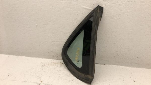 2000-2005 Chevy Impala Passenger Right Rear Quarter Glass Back Side Window Oem — photo 4