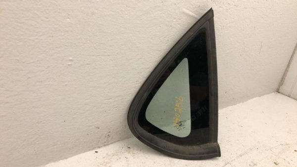 2000-2005 Chevy Impala Passenger Right Rear Quarter Glass Back Side Window Oem — photo 1