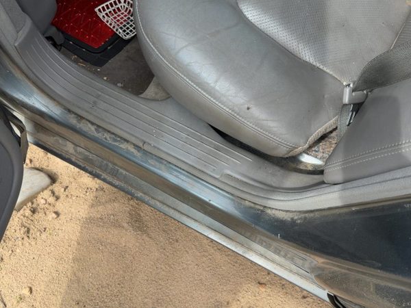 1998-2004 Driver Left Rear Lower Sill Plate Step Trim Panel Oem — photo 3