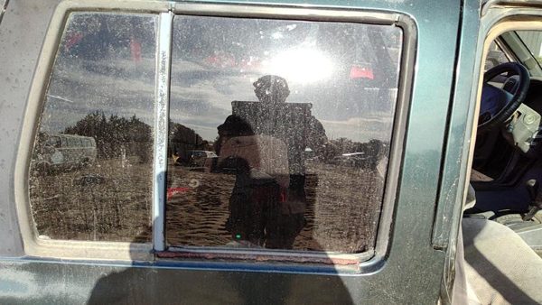 1990-1995 Nissan Pathfinder Passenger Right Rear Side Window Door Glass Oem Back — photo 1