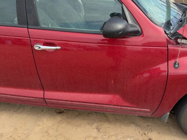 2009 Chrysler PT Cruiser Front Door RH Inferno Red Prh — photo 1