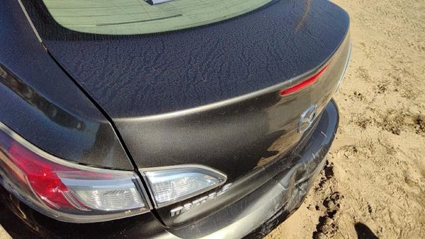 2010 Mazda 3 Trunk/decklid/hatch/tailgate 38R Graphite Mica — photo 2