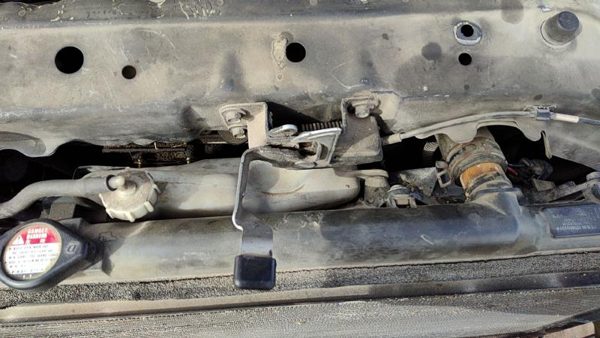 2005-2010 Honda Odyssey Hood Latch Assembly With Bracket Oem 7747645 — photo 2