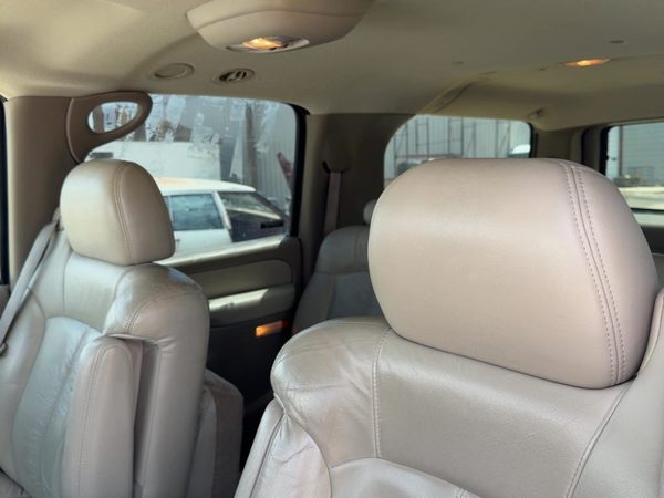 2000-2006 Chevy Suburban Pair Of Front Headrests Oem Left Right Set Seat Tan 52I — photo 3