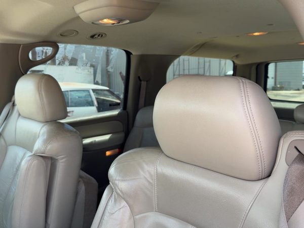 2000-2006 Chevy Suburban Pair Of Front Headrests Oem Left Right Set Seat Tan 52I — photo 2