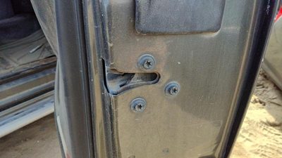 1999-2006 Gmc Sierra 2500 Passenger Right Front Door Latch With Rods/Cables Oem