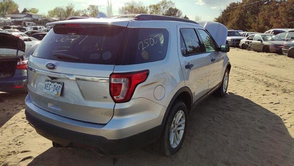 2016 Ford Explorer — vehicle photo 7