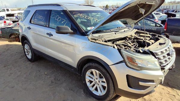 2016 Ford Explorer — vehicle photo 8