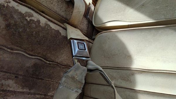 1977-1984 Cadillac Deville Driver Left Front Seat Belt Buckle Receiver Oem — photo 3