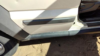 05-06 Jeep Liberty Passenger Right Rear Moulding From Door Oem Back Trim Strip