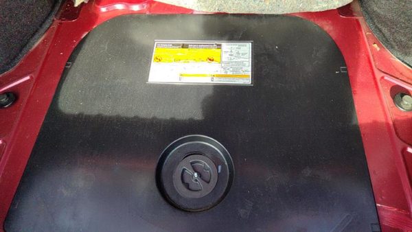 2006-2011 Buick Lucerne Spare Tire Cover Plastic Shield With Plastic Nut Oem — photo 4