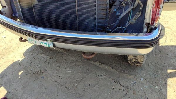 1992 GMC Sierra Front Bumper Assy. 2500 15574111 — photo 6