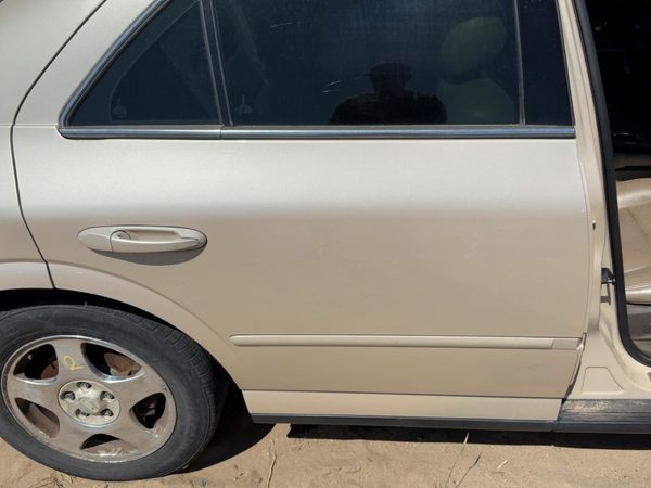 2001 Lincoln LS Rear Door RH Ivory Parchment Hc — photo 4
