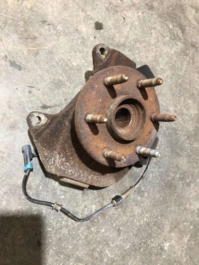 2005 GMC Yukon Spindle Knuckle Front Passenger Right Steering With Wheel Hub OEM