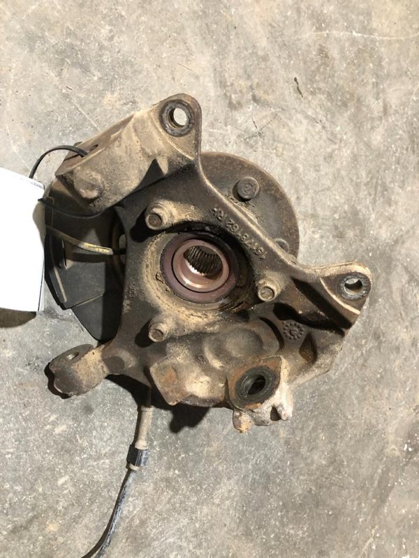 2005 GMC Yukon Spindle Knuckle Front Passenger Right Steering With Wheel Hub OEM — photo 4