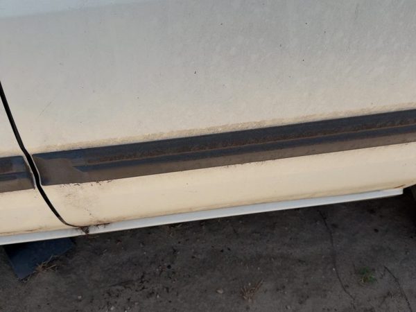 1988-1989 Honda Accord Lx Driver Left Rear Moulding From Door Oem Back — photo 2