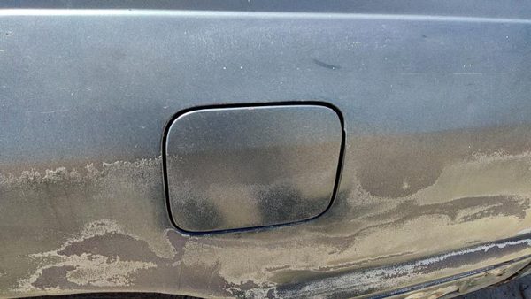 1997-2001 Toyota Camry Fuel Tank Door With Hinge Gas Lid Oem Filler Blue 8L3 — photo 3