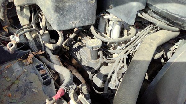 1997 Ford F-150 Valve Cover F150 4.6L — photo 2