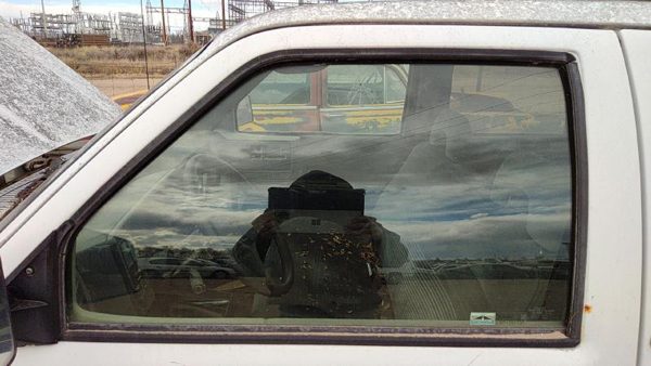 1983-1994 Chevy S10 Blazer Driver Left Front Side Window Door Glass Oem 14020338 — photo 1
